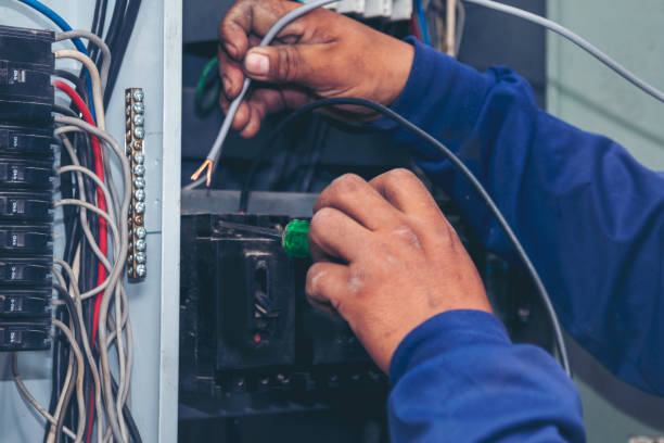 Best Local Electrician Companies  in Farmersburg, IN